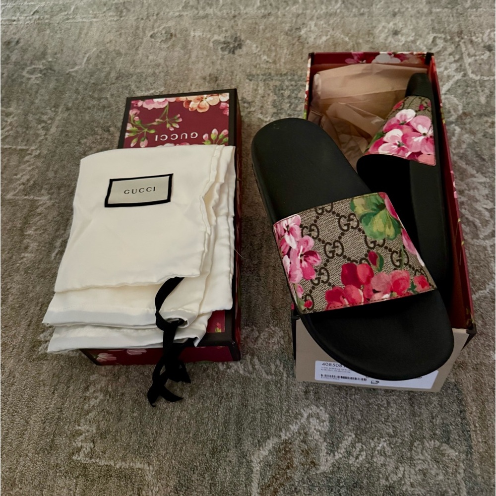 Flora Gucci Slides